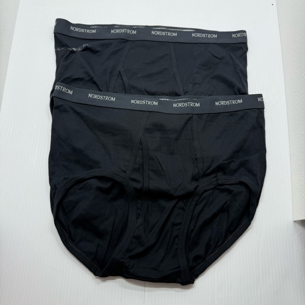 Nordstrom Men’s Supima Cotton Black Briefs Size Large 40 Underwear NWOT